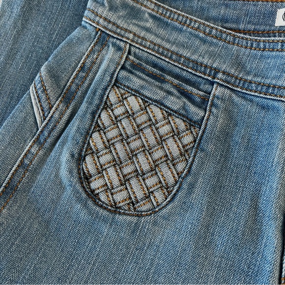 House of Harlow 1960 // NWOT high/mid-rise flared jeans - Picture 4 of 4